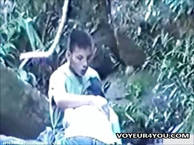Мускулистий тренер використовує півня, щоб перевиховати еротика hd шалену студентку