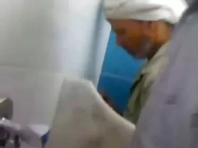 Високий пишний тренер трахає молоду студентку в роздягальні еротика онлайн бесплатно