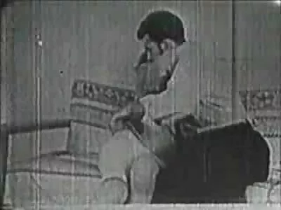 Дивовижно гарячу брюнетку зв'язує і трахкає видео еротика дивний сталкер