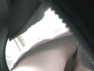 Чарівну шаленку правильно трахнув в жопу порно секс еротика партнер з величезним фаллосом