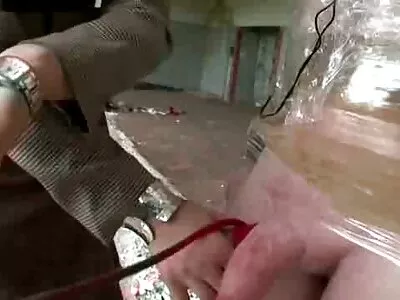 Дві темноволосі лесбіянки мають неприємний XXX esssion еротика 365